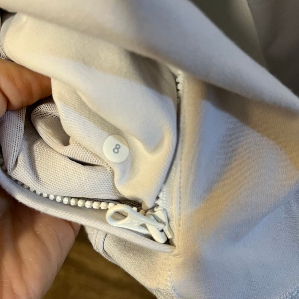 Lululemon Define Jacket Luon Light Gray Size 8 Full Zip Fitted Yoga Athleisure - Picture 8 of 9